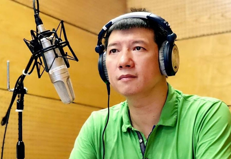 Bình luận viên bóng đá Quang Huy rất nổi tiếng Bình luận viên bóng đá Quang Huy rất nổi tiếng