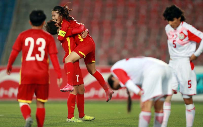 Đội tuyển nữ Việt Nam thắng đậm trước Tajikistan Đội tuyển nữ Việt Nam thắng đậm trước Tajikistan