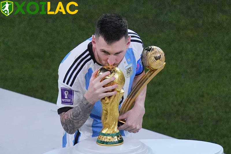Messi giành giải thưởng World Cup 2022 Quả Bóng Vàng Messi giành giải thưởng World Cup 2022 Quả Bóng Vàng