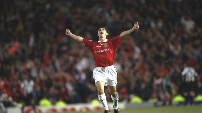 Gary Neville cống hiến trọn sự nghiệp cho Quỷ Đỏ xứng đáng có tên trong danh sách này Gary Neville cống hiến trọn sự nghiệp cho Quỷ Đỏ xứng đáng có tên trong danh sách này